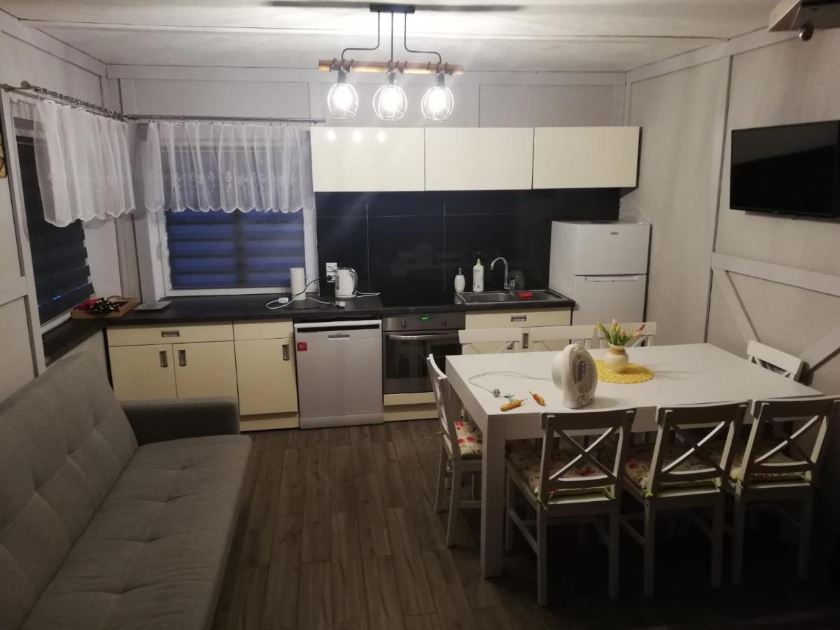 Vila Domek Na Gwizdowce Kaszuby Zalakowo Exteriér fotografie
